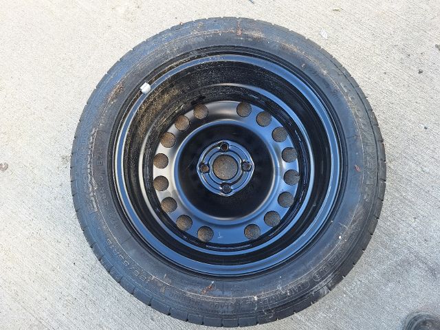 bontott OPEL CORSA D Acélfelni Gumival (1 db)