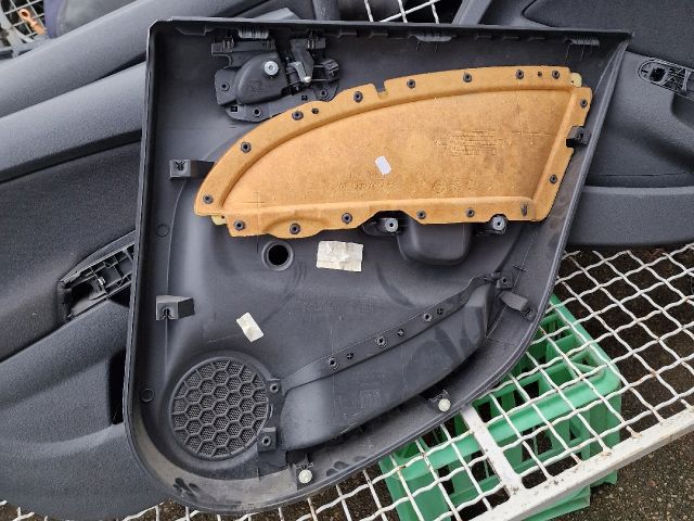 bontott OPEL CORSA D Ajtó Kárpit Szett