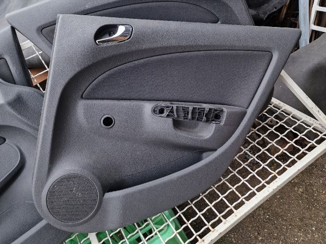 bontott OPEL CORSA D Ajtó Kárpit Szett