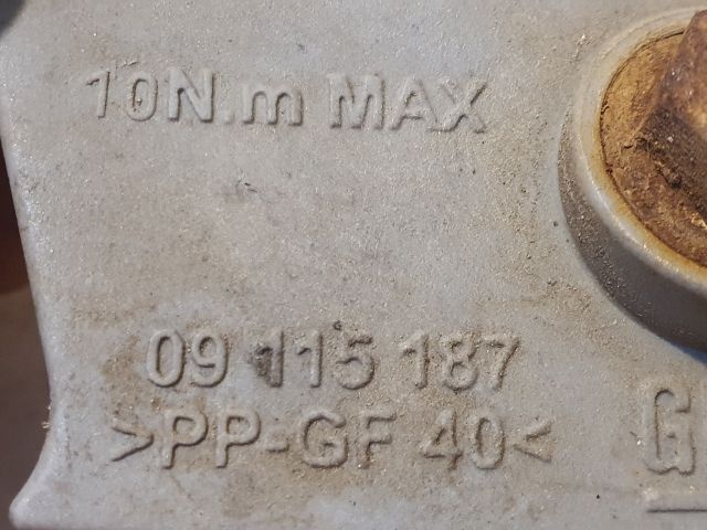 bontott OPEL CORSA D Akkumulátor Leszorító