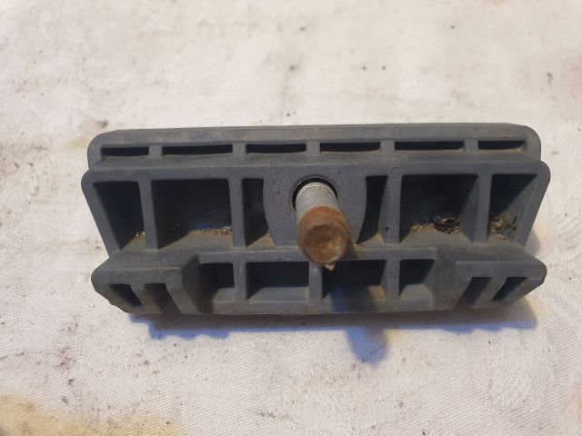 bontott OPEL CORSA D Akkumulátor Leszorító