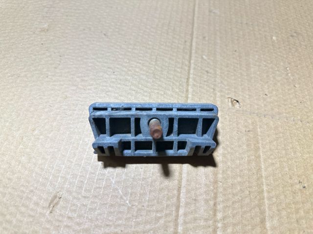 bontott OPEL CORSA D Akkumulátor Tartó