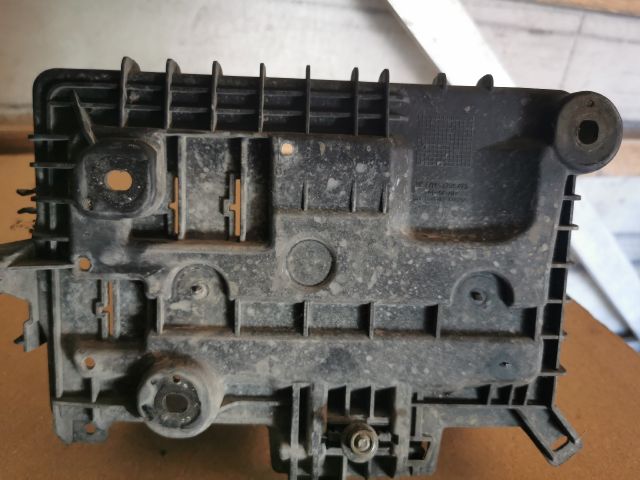 bontott OPEL CORSA D Akkumulátor Tartó