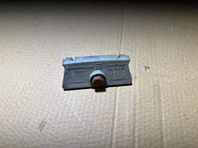 bontott OPEL CORSA D Akkumulátor Tartó