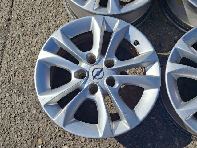 bontott OPEL CORSA D Alufelni Szett