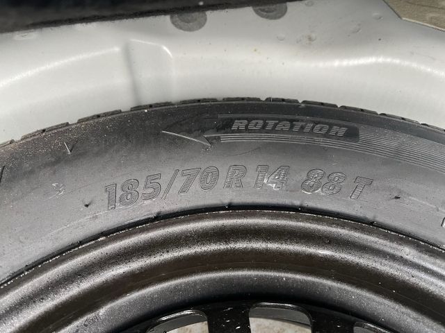 bontott OPEL CORSA D Bal A Oszlop Burkolat