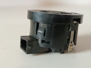 bontott OPEL CORSA D Bal A Oszlop Hangszóró