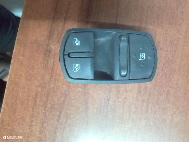 bontott OPEL CORSA D Bal első Ablakemelő Kapcsoló