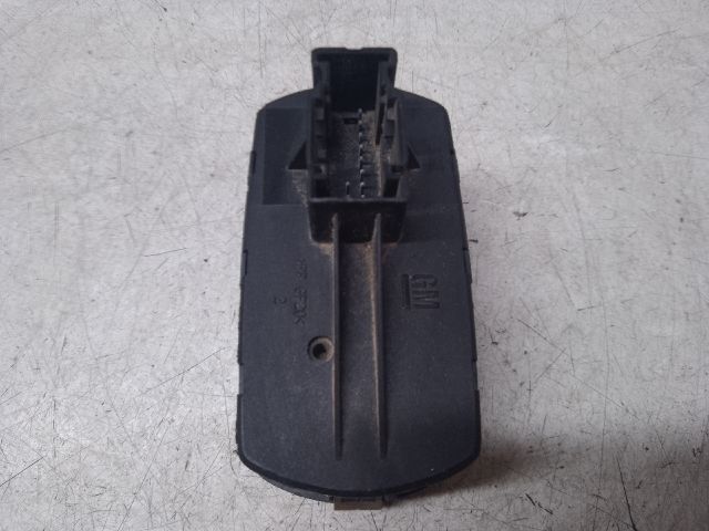 bontott OPEL CORSA D Bal első Ablakemelő Kapcsoló