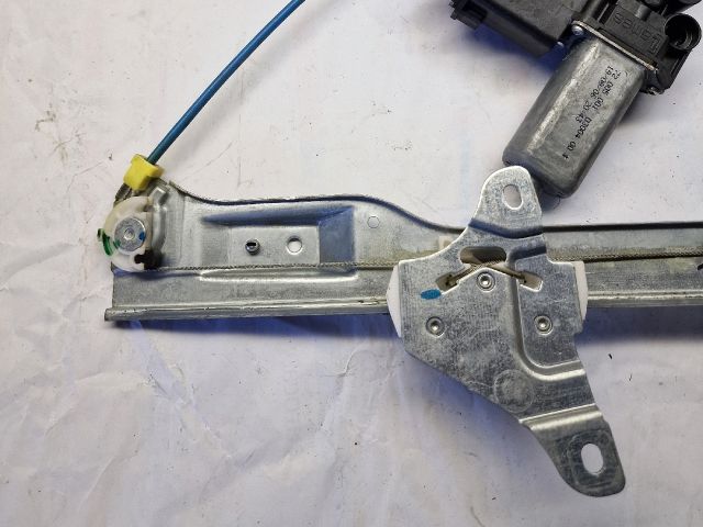 bontott OPEL CORSA D Bal első Ablakemelő Motor