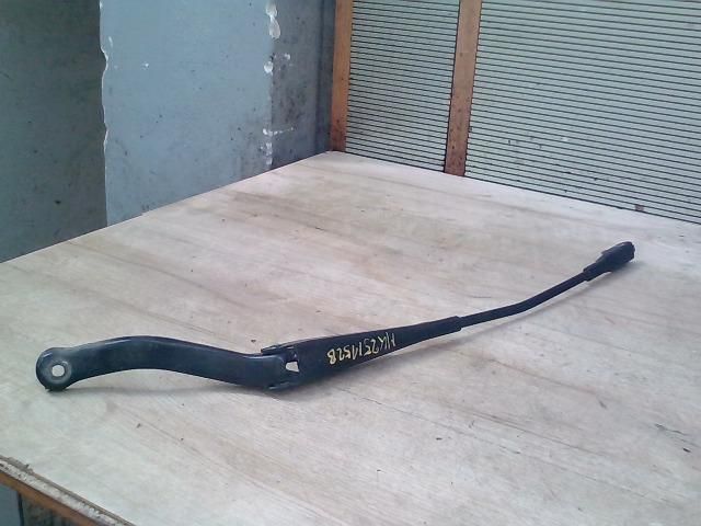 bontott OPEL CORSA D Bal első Ablaktörlő Kar