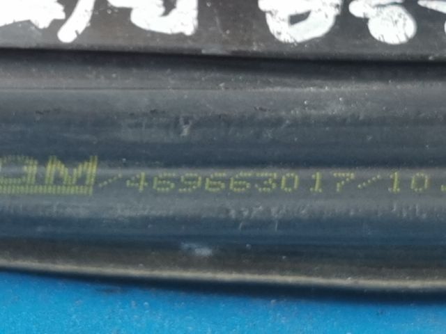 bontott OPEL CORSA D Bal első Ablakvezető Gumi