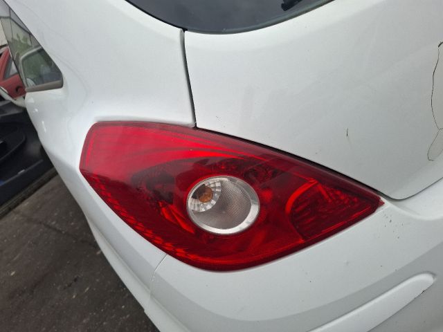 bontott OPEL CORSA D Bal első Ajtó (Részeivel)