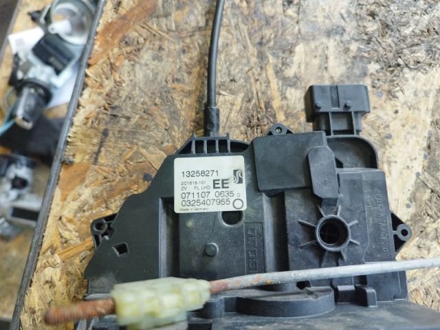 bontott OPEL CORSA D Bal első Ajtózár