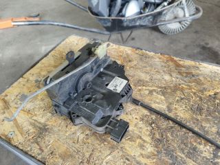 bontott OPEL CORSA D Bal első Ajtózár