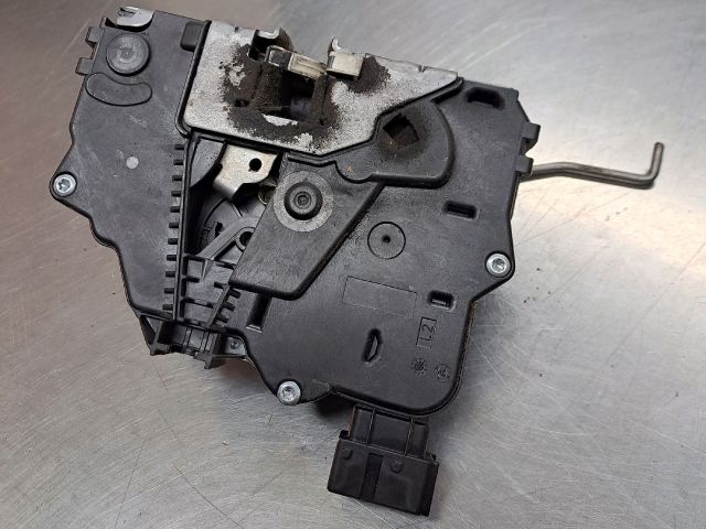 bontott OPEL CORSA D Bal első Ajtózár