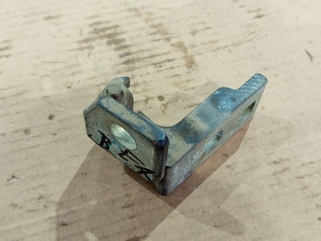 bontott OPEL CORSA D Bal első Alsó Zsanér