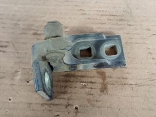 bontott OPEL CORSA D Bal első Alsó Zsanér