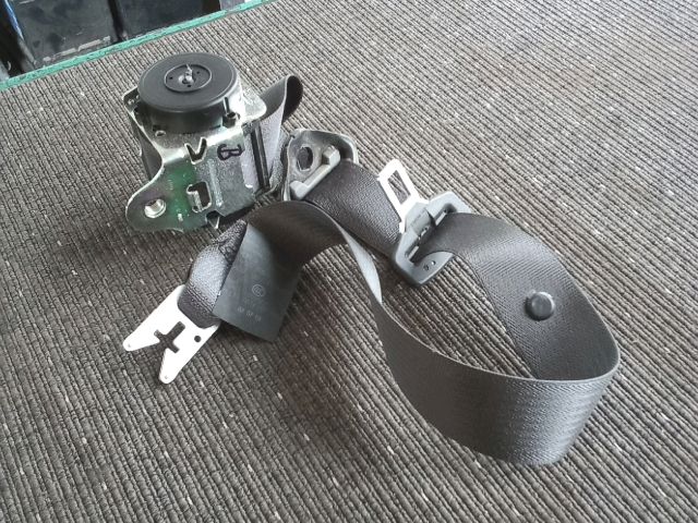 bontott OPEL CORSA D Bal első Biztonsági Öv