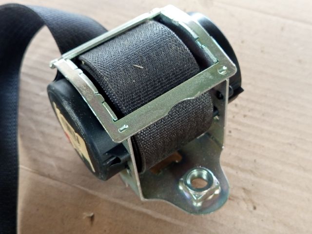 bontott OPEL CORSA D Bal első Biztonsági Öv