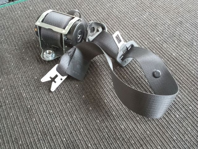 bontott OPEL CORSA D Bal első Biztonsági Öv