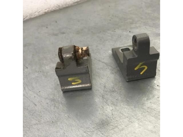 bontott OPEL CORSA D Bal első Zsanér