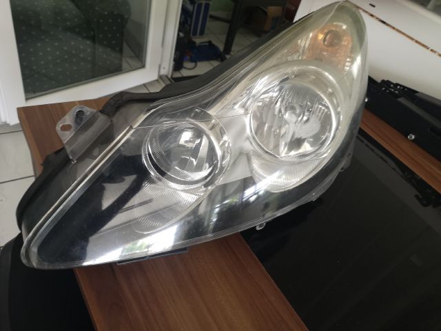 bontott OPEL CORSA D Bal Fényszóró