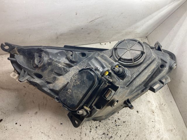 bontott OPEL CORSA D Bal Fényszóró