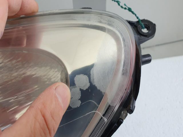 bontott OPEL CORSA D Bal Fényszóró