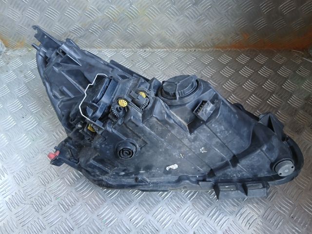 bontott OPEL CORSA D Bal Fényszóró