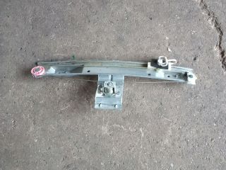 bontott OPEL CORSA D Bal hátsó Ablakemelő Szerkezet (Mechanikus)