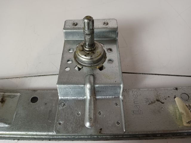 bontott OPEL CORSA D Bal hátsó Ablakemelő Szerkezet (Mechanikus)