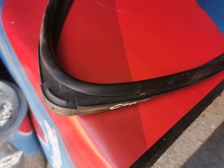 bontott OPEL CORSA D Bal hátsó Ablakvezető Gumi