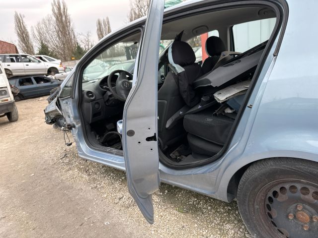 bontott OPEL CORSA D Bal hátsó Ajtó (Részeivel)