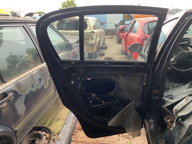 bontott OPEL CORSA D Bal hátsó Ajtó (Üres lemez)