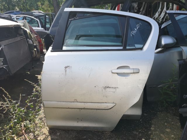 bontott OPEL CORSA D Bal hátsó Ajtó (Üres lemez)