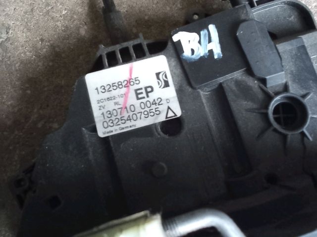 bontott OPEL CORSA D Bal hátsó Ajtózár