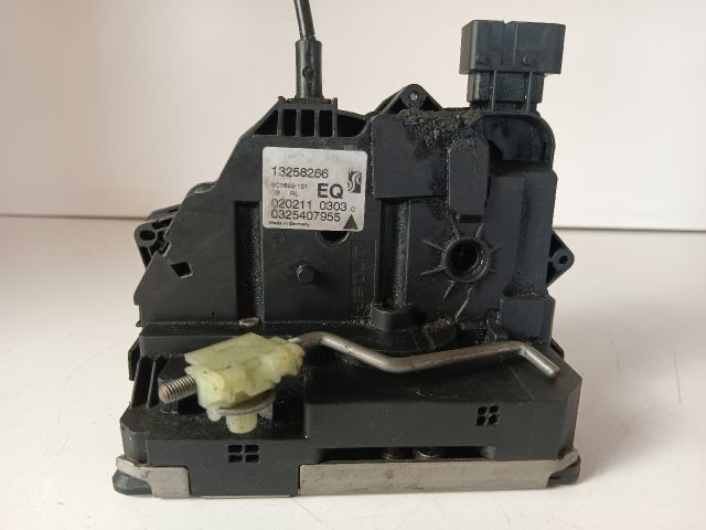 bontott OPEL CORSA D Bal hátsó Ajtózár