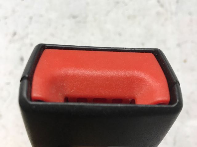 bontott OPEL CORSA D Bal hátsó Biztonsági Öv Csat