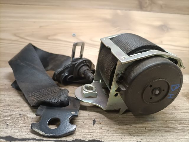 bontott OPEL CORSA D Bal hátsó Biztonsági Öv