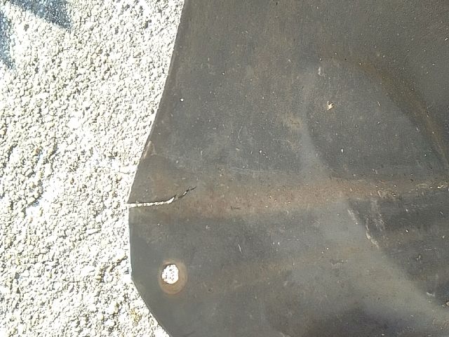 bontott OPEL CORSA D Bal hátsó Dobbetét (Kerékjárati, Műanyag)