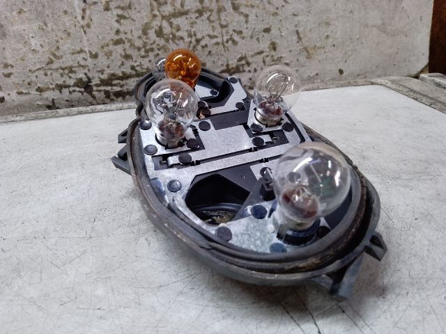 bontott OPEL CORSA D Bal Hátsó Lámpa Foglalat