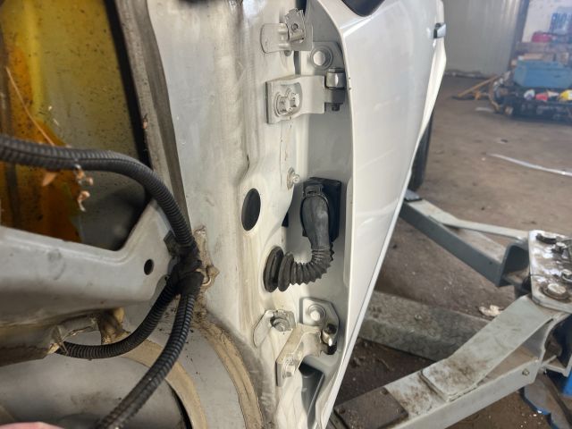 bontott OPEL CORSA D Bal Hátsó Lámpa