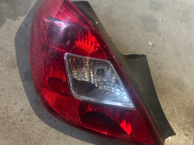 bontott OPEL CORSA D Bal Hátsó Lámpa