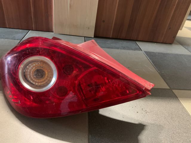 bontott OPEL CORSA D Bal Hátsó Lámpa