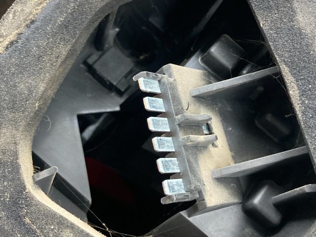 bontott OPEL CORSA D Bal Hátsó Lámpa