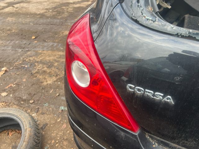 bontott OPEL CORSA D Bal Hátsó Lámpa