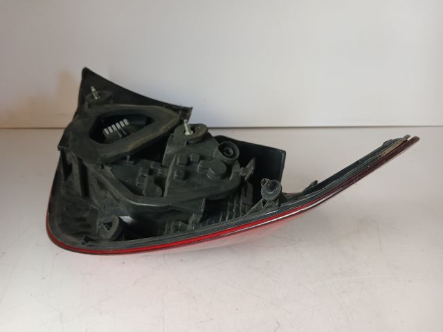 bontott OPEL CORSA D Bal Hátsó Lámpa