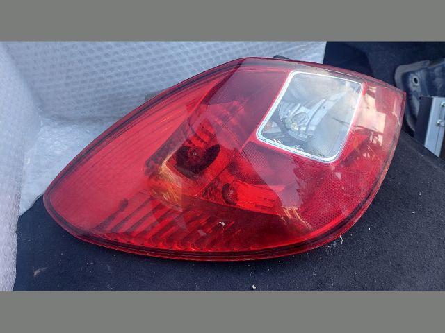 bontott OPEL CORSA D Bal Hátsó Lámpa