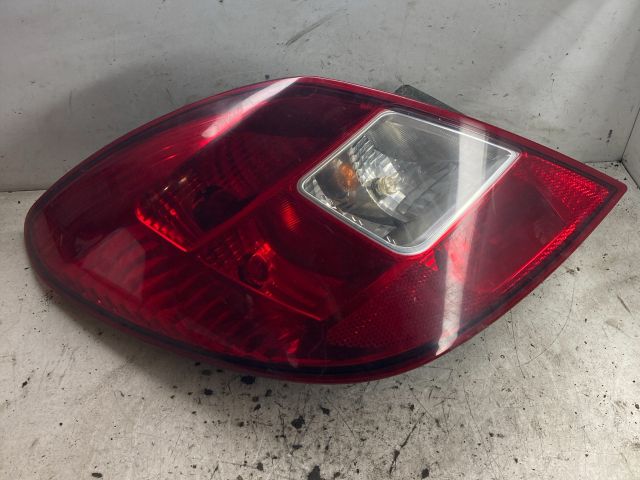 bontott OPEL CORSA D Bal Hátsó Lámpa